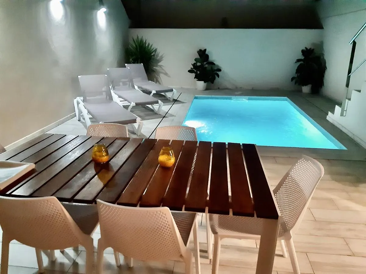 Casa Mediterránea con piscina privada en Palamós 0*,